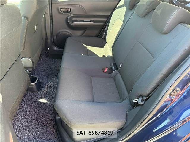 Toyota AQUA 2016-07 7978490-18