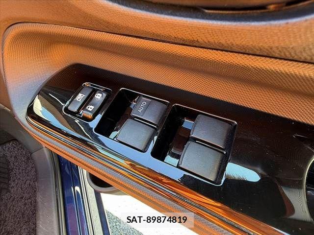 Toyota AQUA 2016-07 7978490-21