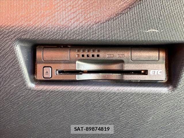 Toyota AQUA 2016-07 7978490-6