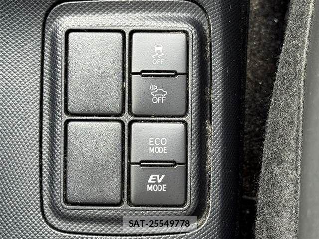 Toyota AQUA 2017-09 7978470-4