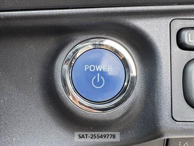 Toyota AQUA 2017-09 7978470-5