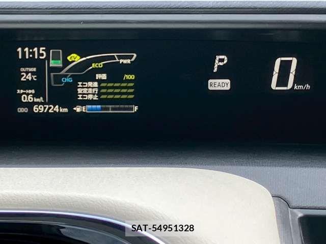 Toyota AQUA 2018-09 7978472-12