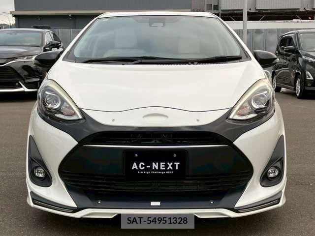 Toyota AQUA 2018-09 7978472-15