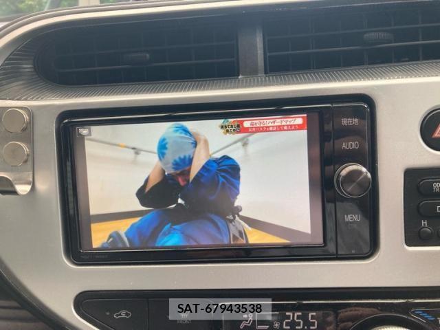 Toyota AQUA 2018-04 7978498-15