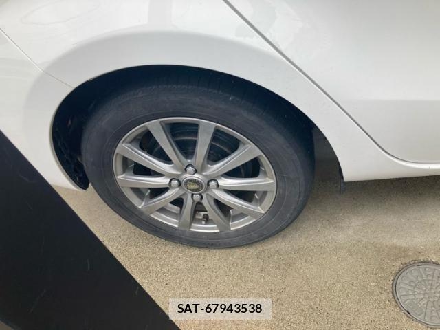 Toyota AQUA 2018-04 7978498-4