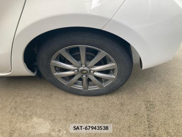 Toyota AQUA 2018-04 7978498-5