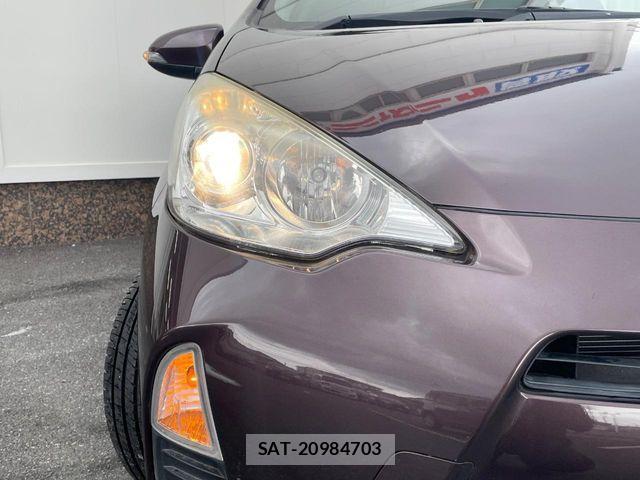 Toyota AQUA 2014-10 7978493-10