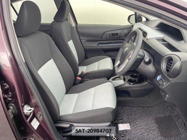 Toyota AQUA 2014-10 7978493-7