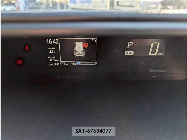 Toyota AQUA 2019-06 7978484-23