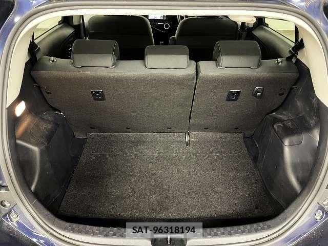 Toyota AQUA 2019-11 7978477-6
