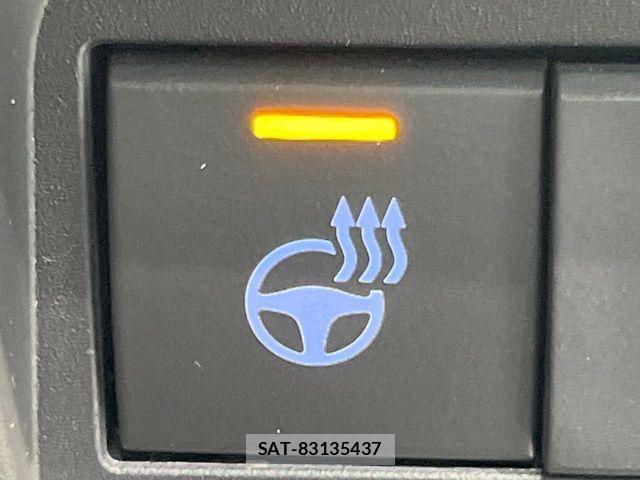 Toyota AQUA 2021-08 7978465-5
