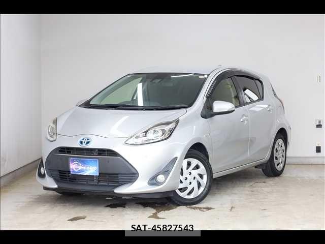 Toyota AQUA 2019-02 7978491-0