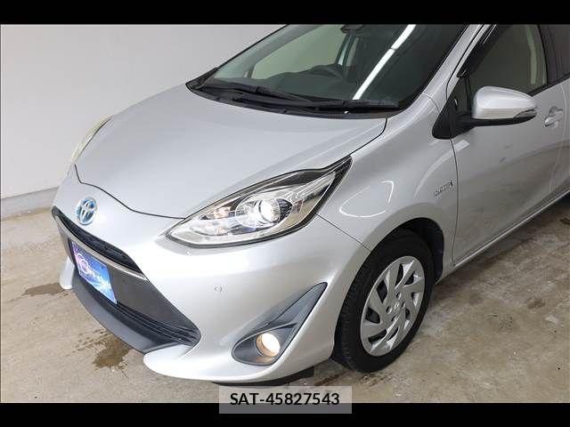 Toyota AQUA 2019-02 7978491-12