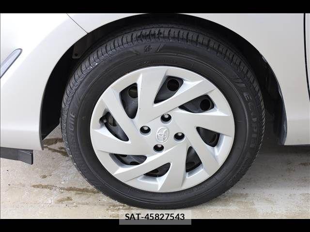 Toyota AQUA 2019-02 7978491-13