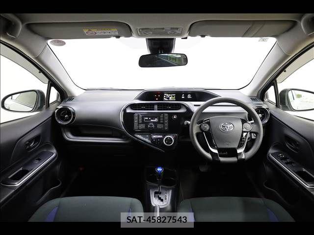 Toyota AQUA 2019-02 7978491-2
