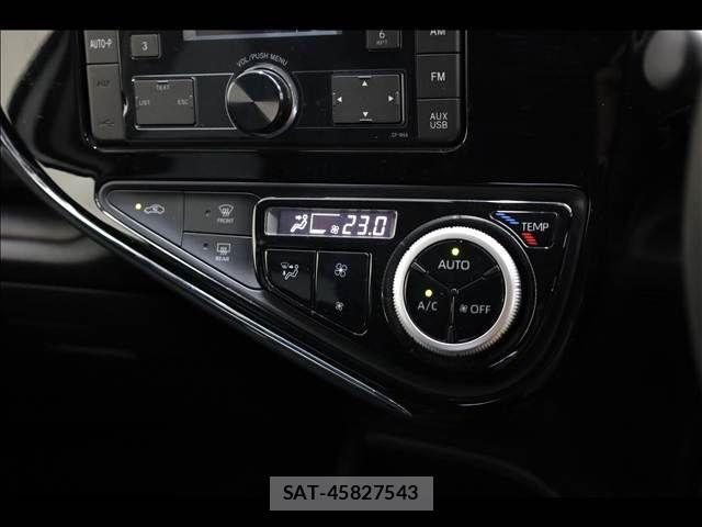 Toyota AQUA 2019-02 7978491-6