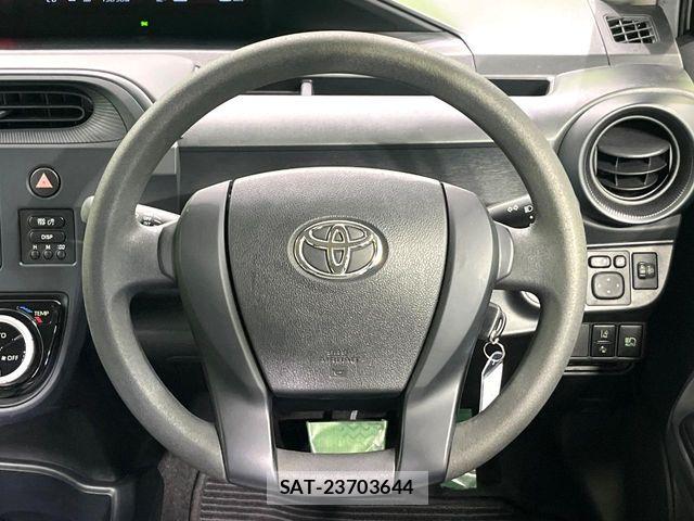 Toyota AQUA 2019-06 7978489-10