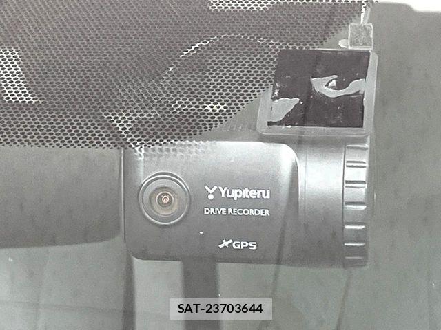 Toyota AQUA 2019-06 7978489-5