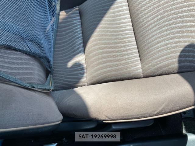 Toyota AQUA 2012-04 7978497-15