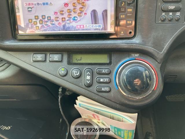 Toyota AQUA 2012-04 7978497-20