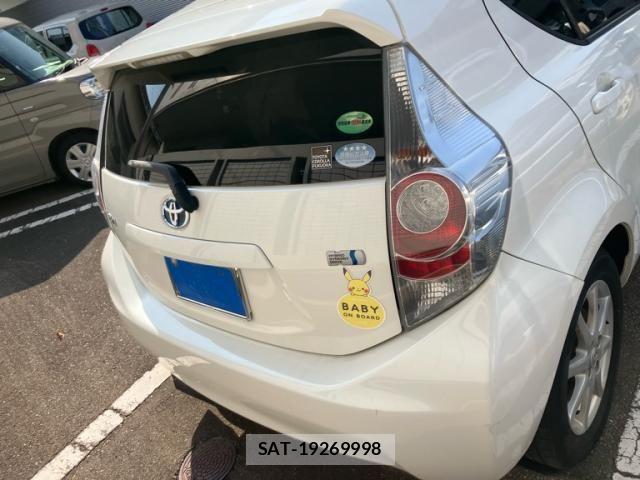 Toyota AQUA 2012-04 7978497-3