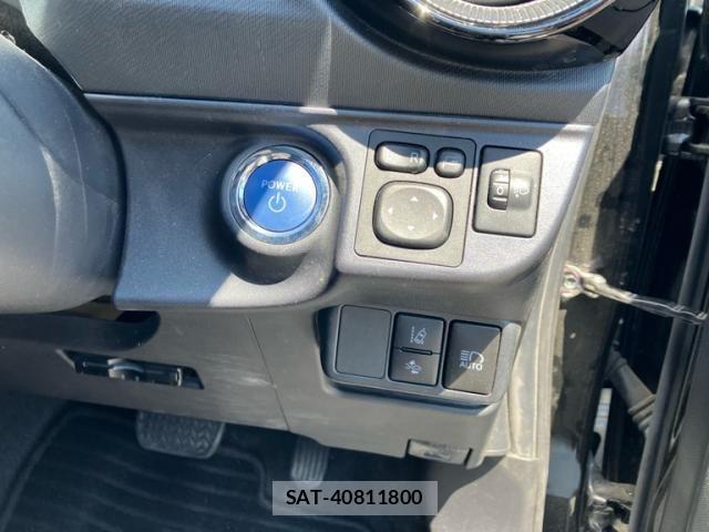Toyota AQUA 2019-09 7978485-17