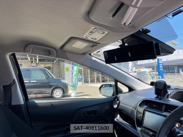 Toyota AQUA 2019-09 7978485-20