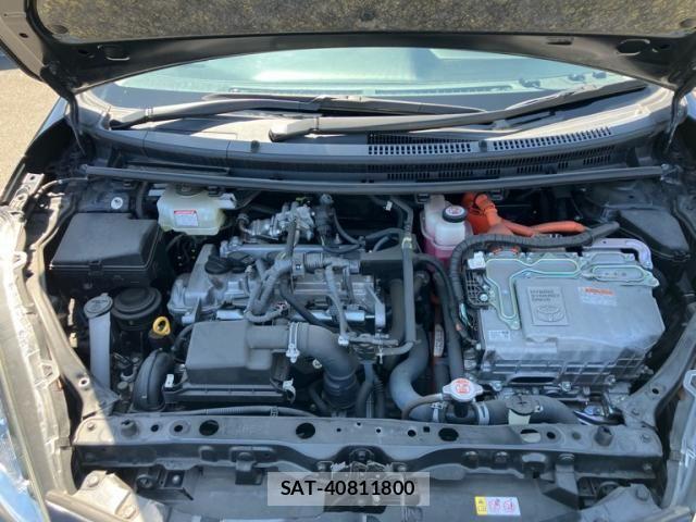 Toyota AQUA 2019-09 7978485-24