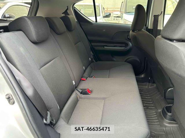 Toyota AQUA 2018-05 7978478-10