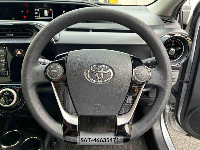 Toyota AQUA 2018-05 7978478-12