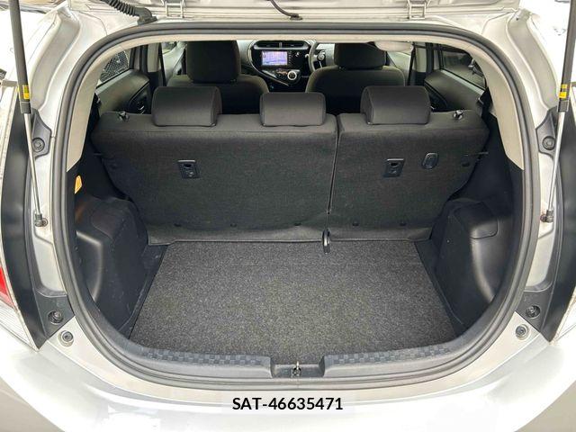 Toyota AQUA 2018-05 7978478-26