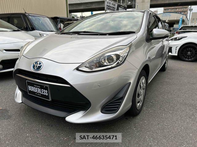 Toyota AQUA 2018-05 7978478-3