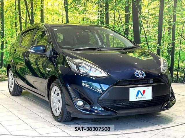 Toyota AQUA 2017-07 7978476-15