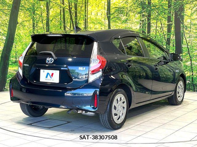 Toyota AQUA 2017-07 7978476-16