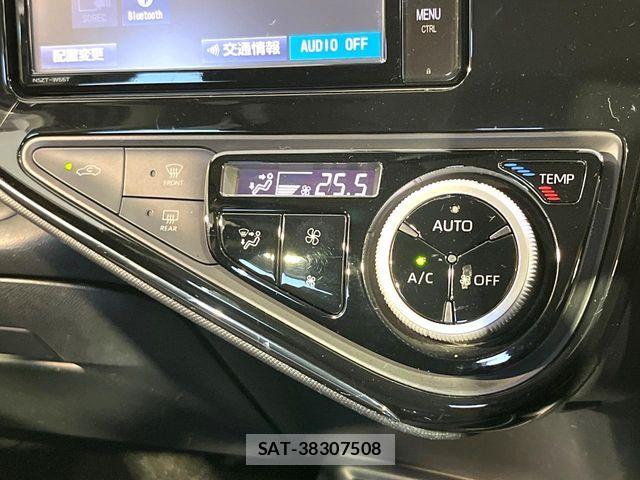 Toyota AQUA 2017-07 7978476-5
