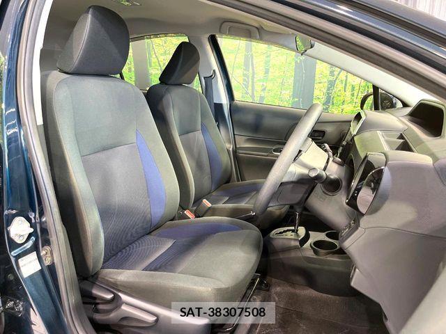 Toyota AQUA 2017-07 7978476-7