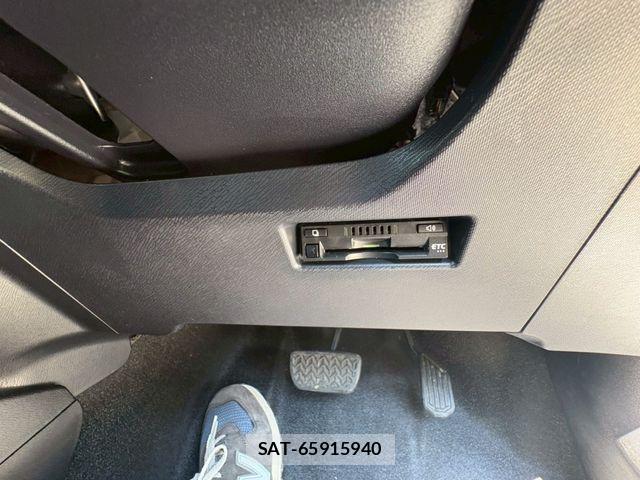 Toyota AQUA 2019-03 7978510-22