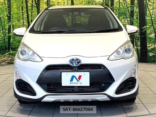 Toyota AQUA 2016-03 7978480-13