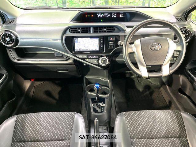 Toyota AQUA 2016-03 7978480-1