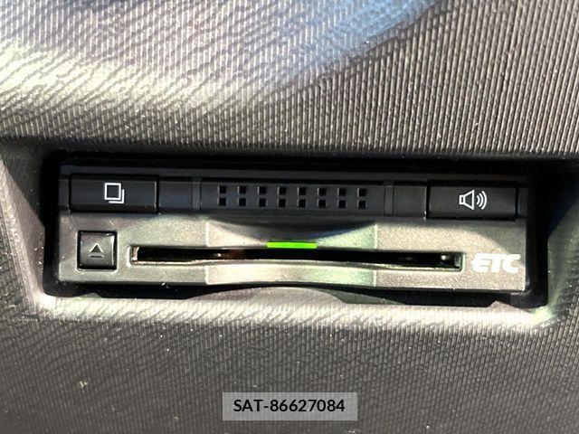 Toyota AQUA 2016-03 7978480-6