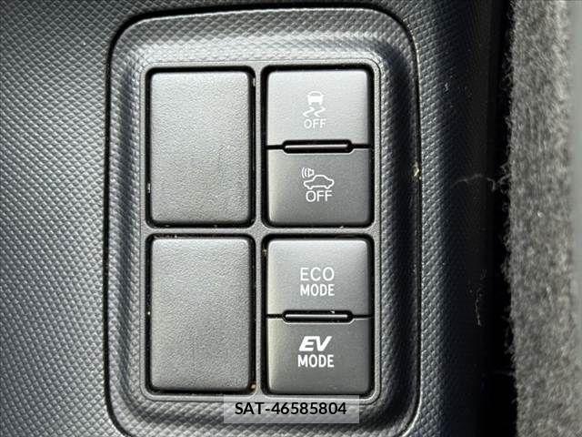 Toyota AQUA 2017-09 7978471-21