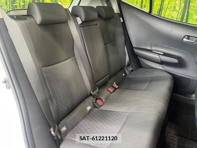 Toyota AQUA 2021-08 7978459-8