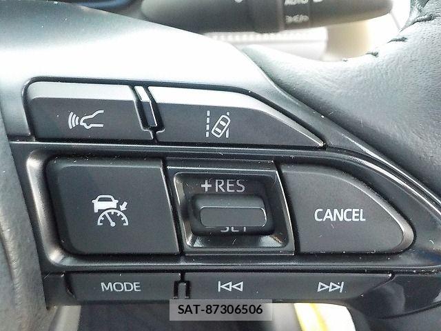 Toyota AQUA 2021-08 7978467-15