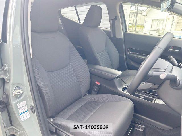 Toyota AQUA 2021-09 7978464-9