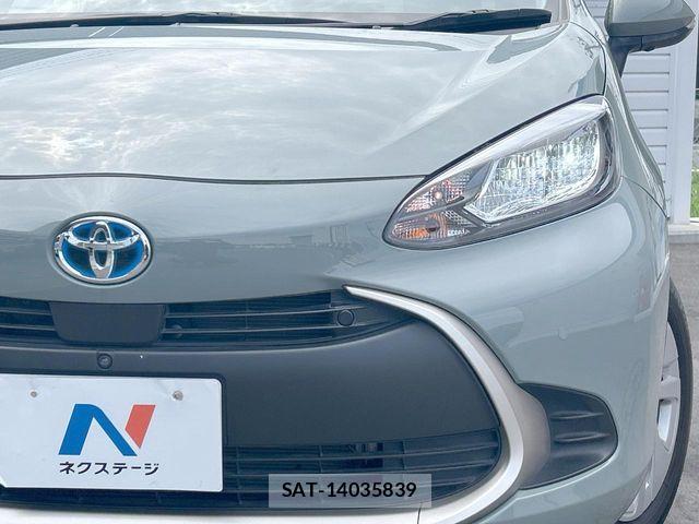 Toyota AQUA 2021-09 7978464-12