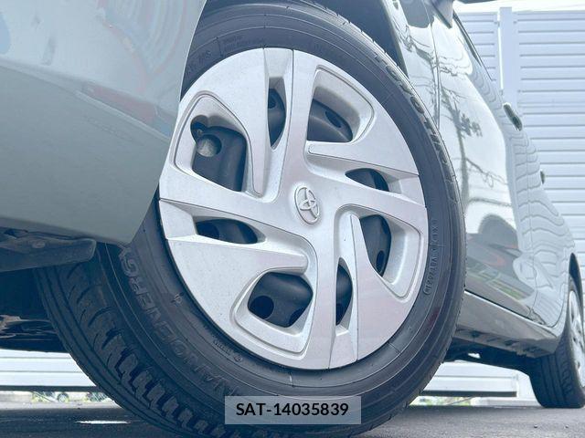 Toyota AQUA 2021-09 7978464-13