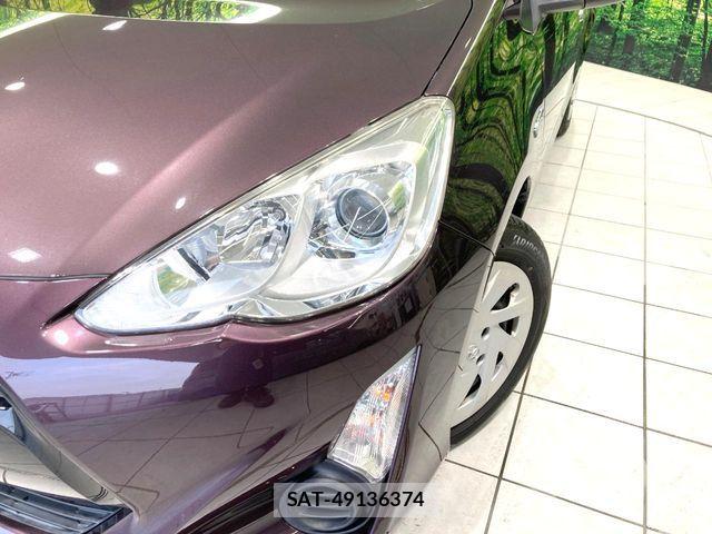 Toyota AQUA 2016-01 7978492-11