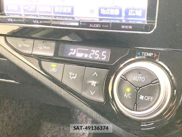 Toyota AQUA 2016-01 7978492-6