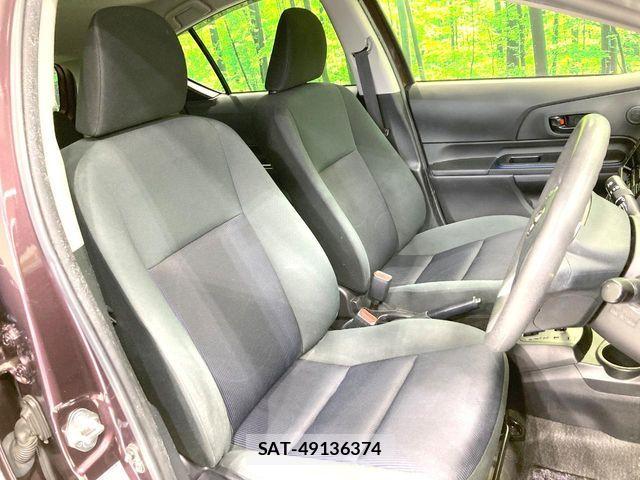 Toyota AQUA 2016-01 7978492-7