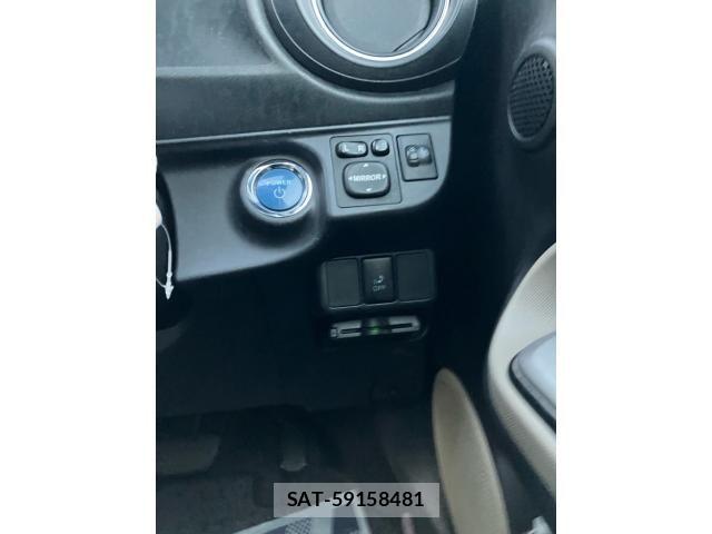 Toyota AQUA 2012-07 7978508-13